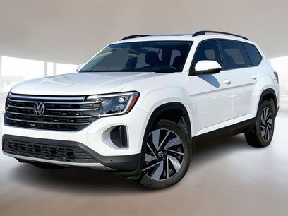 Used 2024 Volkswagen Atlas SE w/ Panoramic Sunroof Package