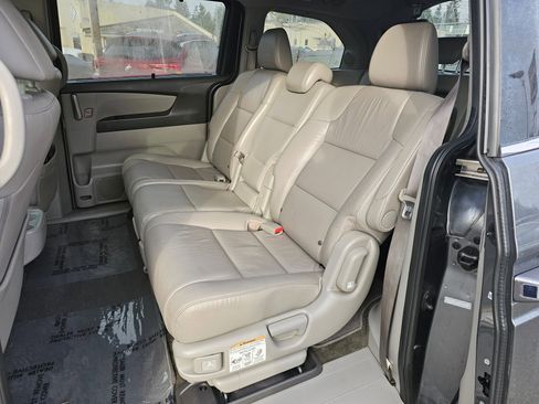 Used 2012 Honda Odyssey Touring image 17