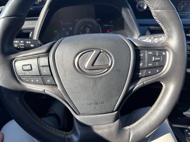 Used 2021 Lexus UX 250h w/ Premium Package AWD/4WD image 23