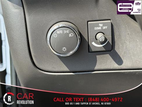 Used 2021 Chevrolet Express 3500 Extended w/ Driver Convenience Package RWD image 17