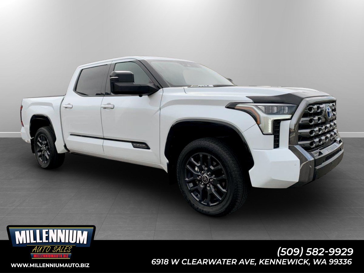 Used 2022 Toyota Tundra Platinum AWD/4WD image 1