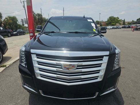 Used 2016 Cadillac Escalade ESV Platinum AWD/4WD image 2