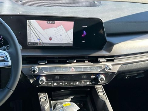 New 2025 Kia Telluride S image 16
