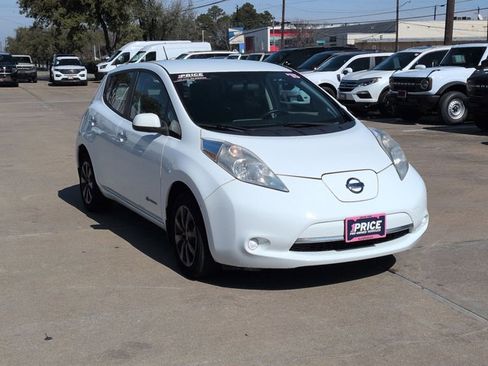Used 2015 Nissan Leaf S w/ Charge Package image 3