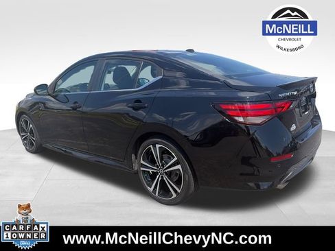 Used 2022 Nissan Sentra SR w/ Lighting Package FWD image 6