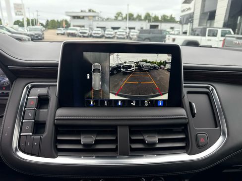 Used 2023 Chevrolet Tahoe LT w/ LT Signature Package AWD/4WD image 19