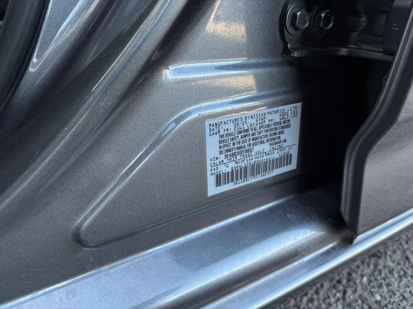 Used 2025 Nissan Sentra SV FWD image 27