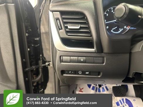 Used 2025 Nissan Rogue SV image 34