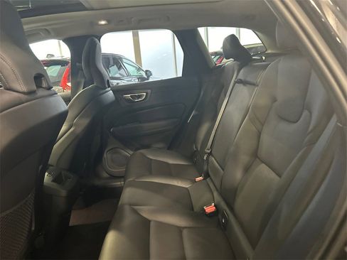 Certified 2025 Volvo XC60 B5 Plus image 22