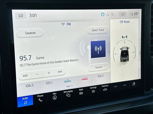 Used 2024 Ford F250 Lariat w/ Sport Appearance Package image 26