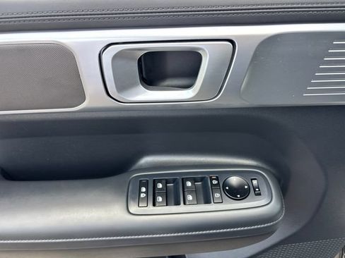 Used 2025 Hyundai Santa Fe XRT AWD/4WD image 16