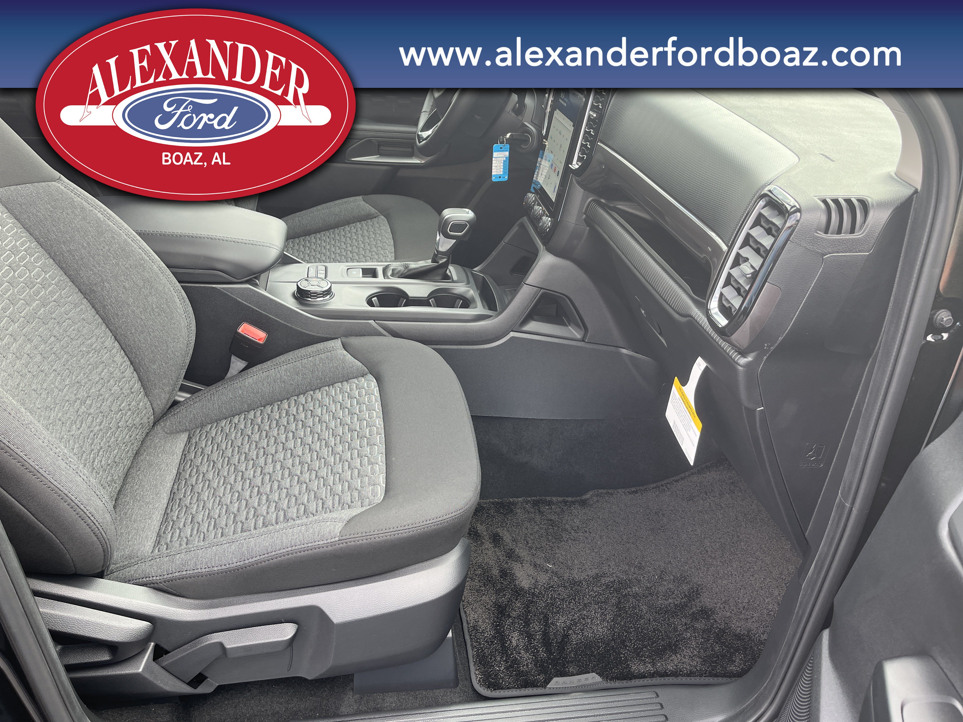 New 2025 Ford Ranger XLT w/ FX4 Off-Road Package AWD/4WD image 16