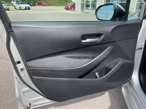 Used 2021 Toyota Corolla LE FWD image 34