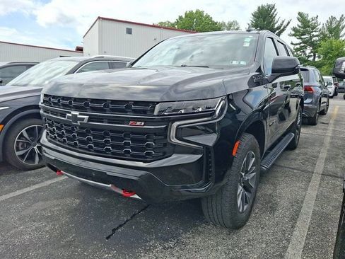 Used 2024 Chevrolet Tahoe Z71 w/ Z71 Off-Road Package AWD/4WD image 3