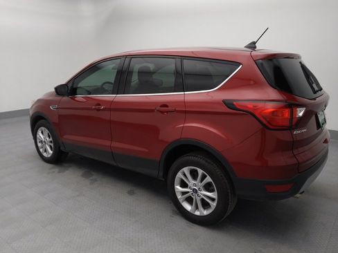 Used 2019 Ford Escape SE image 3