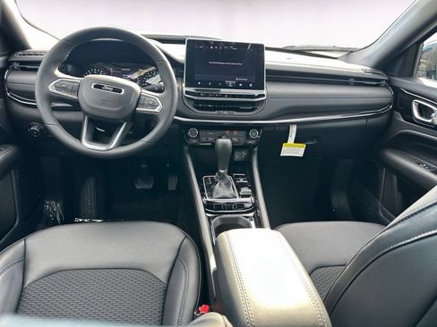 New 2026 Jeep Compass Latitude AWD/4WD image 14