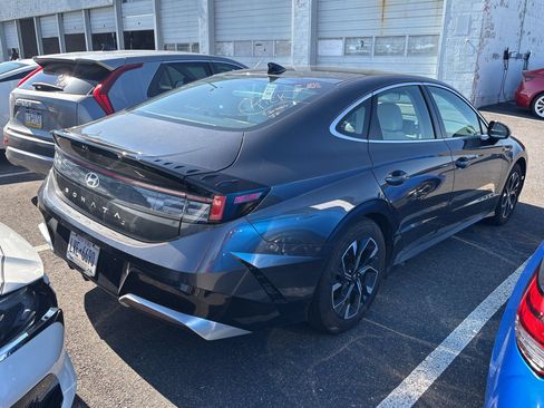 Used 2025 Hyundai Sonata SEL FWD image 12