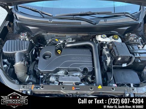 Used 2023 Chevrolet Equinox LT AWD/4WD image 16
