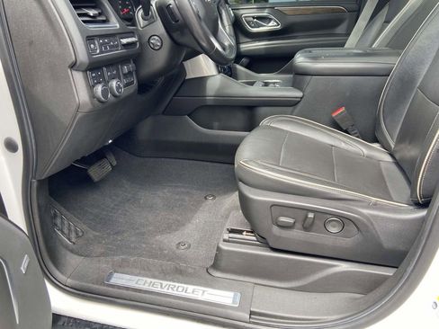 Used 2021 Chevrolet Tahoe Premier w/ Premium Package AWD/4WD image 21
