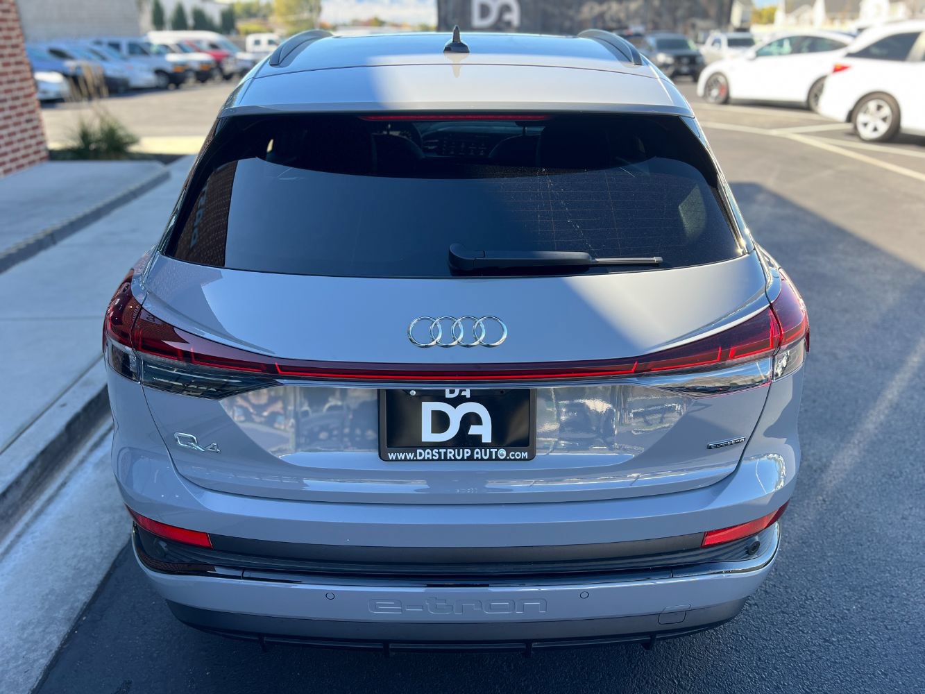 Used 2024 Audi Q4 e-tron Premium Plus w/ Premium Plus AWD/4WD image 31