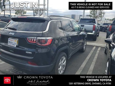 Used 2024 Jeep Compass Latitude AWD/4WD image 2