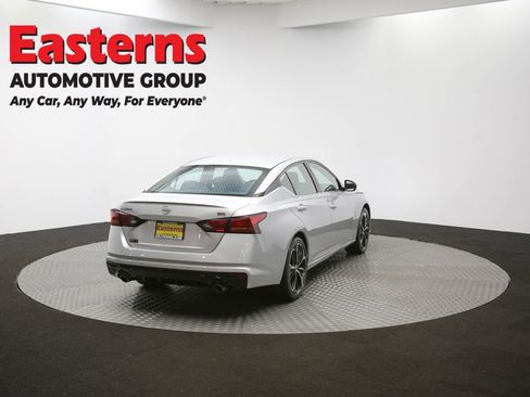 Used 2024 Nissan Altima 2.5 SR image 38