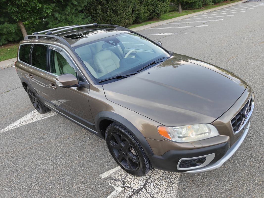 Used 2013 Volvo XC70 T6 AWD/4WD image 9
