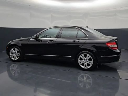 Used 2011 Mercedes-Benz C 300 4MATIC Sedan image 6
