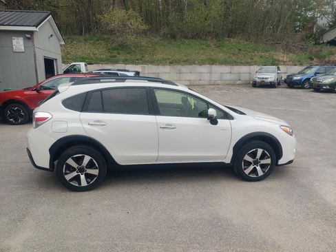 Used 2014 Subaru Crosstrek Touring AWD/4WD image 7