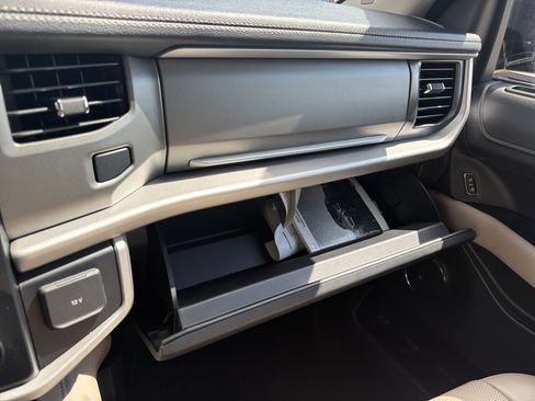 Used 2023 Ford Expedition Max XLT RWD image 20