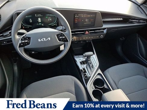New 2026 Kia Niro LX FWD image 11