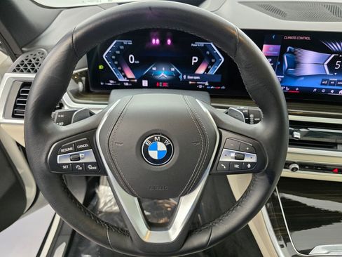 Used 2024 BMW X5 sDrive40i w/ Premium Package image 18