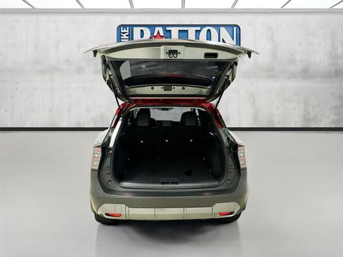 Used 2025 Nissan Kicks SR image 23