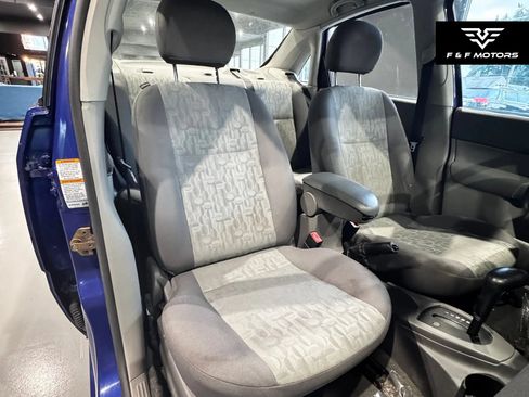 Used 2005 Ford Focus SE FWD image 9
