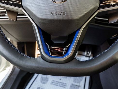 Used 2024 Volkswagen Golf R image 26