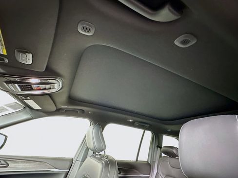 New 2025 Jeep Grand Cherokee Limited image 28