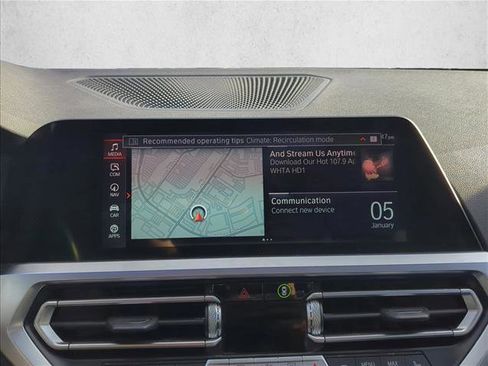 Used 2022 BMW M440i Coupe w/ Premium Package image 9