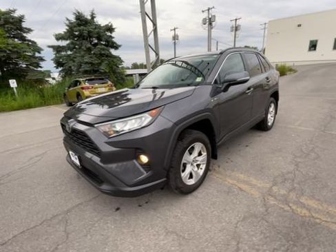 Used 2020 Toyota RAV4 XLE w/ Convenience Package AWD/4WD image 5