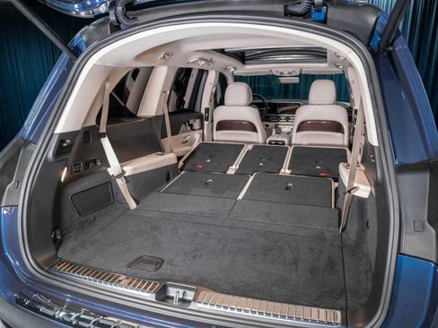 New 2026 Mercedes-Benz GLS 580 4MATIC image 8