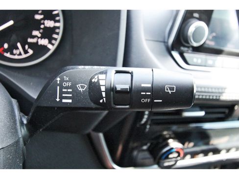 Used 2022 Nissan Rogue SV w/ SV Premium Package FWD image 18
