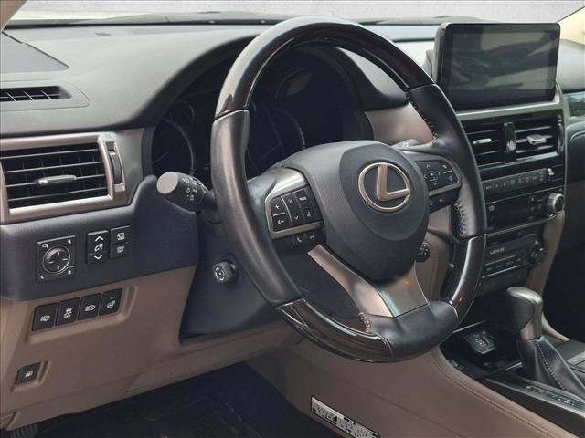 Certified 2022 Lexus GX 460 Luxury w/ Accessory Package AWD/4WD image 9