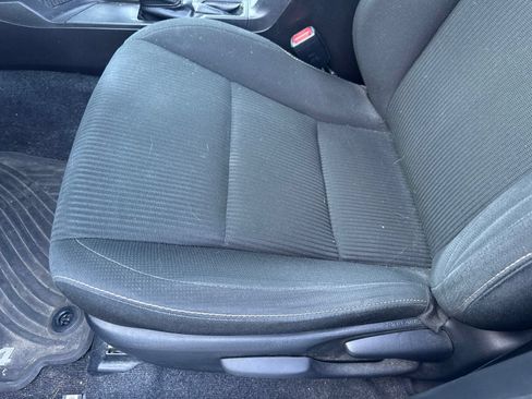 Used 2015 Toyota RAV4 XLE AWD/4WD image 6