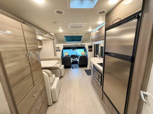 Used 2020 Mercedes-Benz Sprinter 3500 image 46
