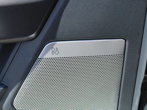 Used 2025 Ford F150 Lariat w/ Equipment Group 501A Mid image 40