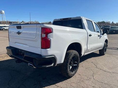 Used 2021 Chevrolet Silverado 1500 LT Trail Boss w/ Convenience Package II image 6