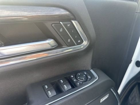 Used 2024 Chevrolet Silverado 2500 LTZ w/ LTZ Convenience Package AWD/4WD image 5