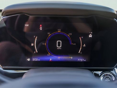 Used 2024 Chevrolet Trax RS w/ Driver Confidence Package image 14