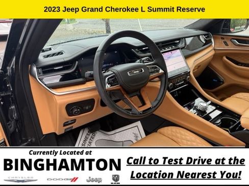Used 2023 Jeep Grand Cherokee L Summit AWD/4WD image 13