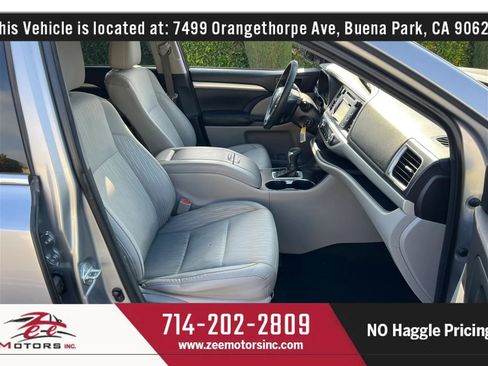 Used 2015 Toyota Highlander Plus FWD image 20