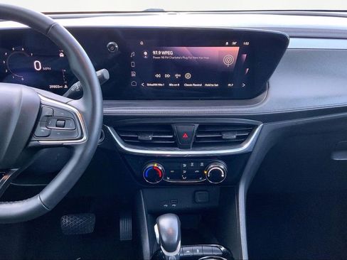 Used 2024 Buick Encore GX Sport Touring w/ Comfort Package image 9